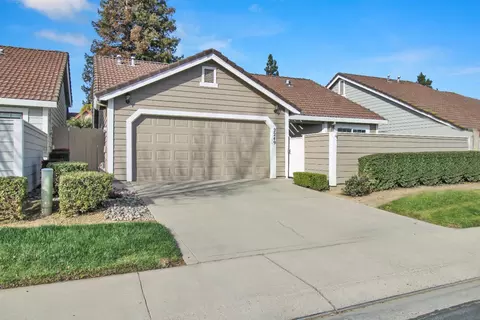 Exterior - 2249 Camborne Dr, Modesto, CA 95356 photo 2 of 11