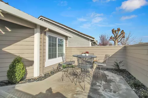 Exterior - 2249 Camborne Dr, Modesto, CA 95356 photo 3 of 11