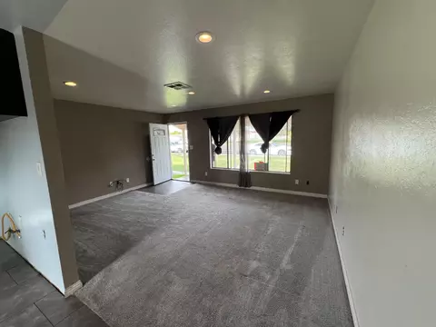 6237 Claus Rd, Riverbank, CA 95367 photo 6