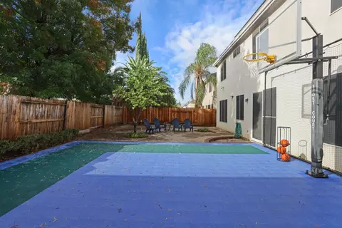 Exterior - 322 Kelley Mist Ct, Tracy, CA 95377 photo 9 of 11