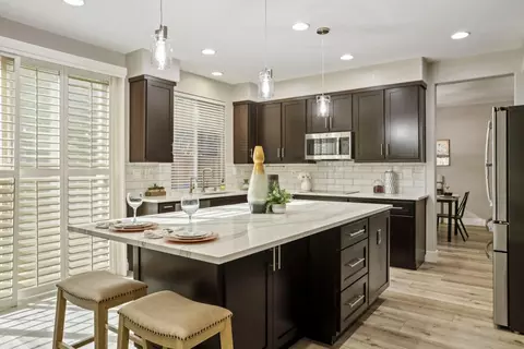 Kitchen - 322 Kelley Mist Ct, Tracy, CA 95377 photo 7 of 8