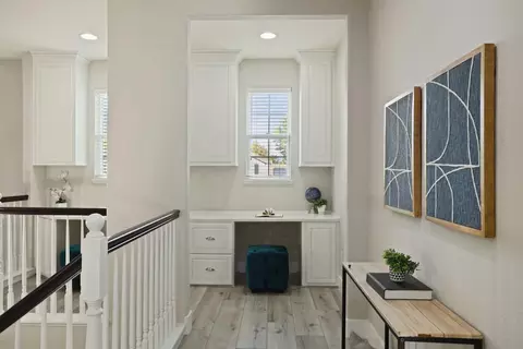 Entry Way - 322 Kelley Mist Ct, Tracy, CA 95377 photo 6 of 8