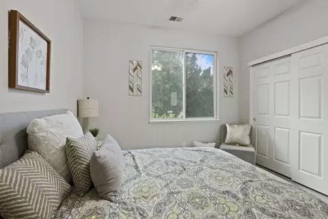 Bedroom - 322 Kelley Mist Ct, Tracy, CA 95377 photo 3 of 9
