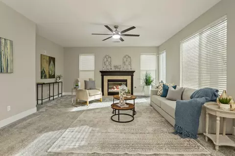 Living - 322 Kelley Mist Ct, Tracy, CA 95377 photo 4 of 4