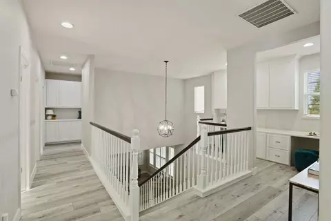 Entry Way - 322 Kelley Mist Ct, Tracy, CA 95377 photo 5 of 8