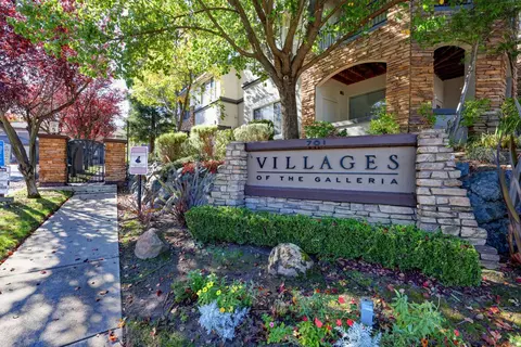 701 Gibson Dr #2017, Roseville, CA 95678