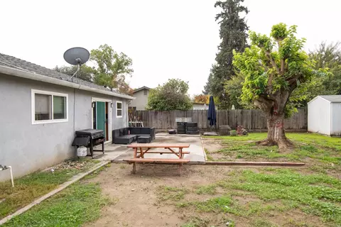 Exterior - 505 Thames Ct, Modesto, CA 95354 photo 5 of 8