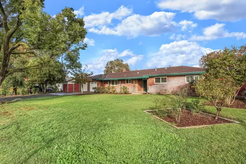 5235 E Live Oak Rd, Lodi, CA 95240 photo 2