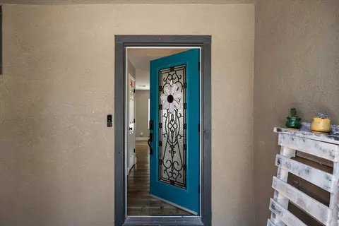 Entry Way - 1714 Melissa Dr, Ripon, CA 95366 photo 1 of 10