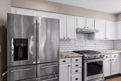 Kitchen - 1714 Melissa Dr, Ripon, CA 95366 photo 6 of 7