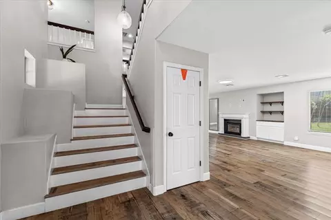 Entry Way - 1714 Melissa Dr, Ripon, CA 95366 photo 4 of 10