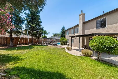Exterior - 1714 Melissa Dr, Ripon, CA 95366 photo 20 of 33