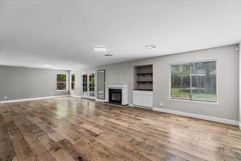 Living - 1714 Melissa Dr, Ripon, CA 95366 photo 3 of 11