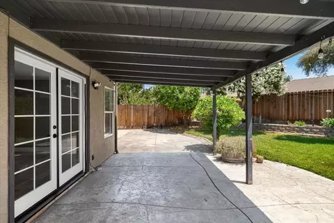 Exterior - 1714 Melissa Dr, Ripon, CA 95366 photo 10 of 33