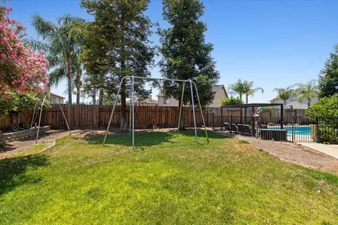 Exterior - 1714 Melissa Dr, Ripon, CA 95366 photo 21 of 33