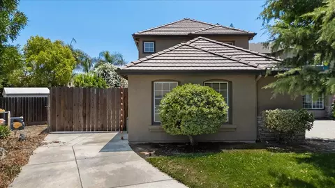 Exterior - 1714 Melissa Dr, Ripon, CA 95366 photo 15 of 33