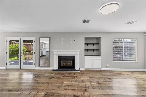 Living - 1714 Melissa Dr, Ripon, CA 95366 photo 4 of 11