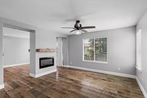 Living - 1714 Melissa Dr, Ripon, CA 95366 photo 9 of 11