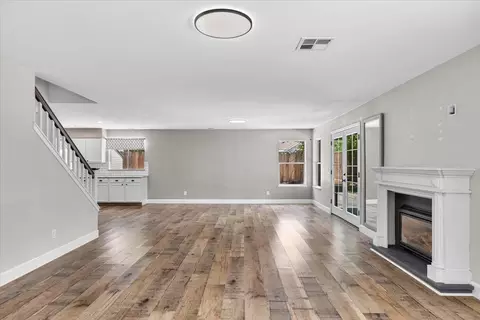 Living - 1714 Melissa Dr, Ripon, CA 95366 photo 6 of 11