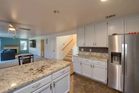 548 Hansen Ct, Patterson, CA 95363 photo 11