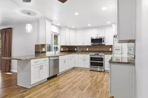 Kitchen - 1416 Buttonwillow Dr, Modesto, CA 95355 photo 1 of 4