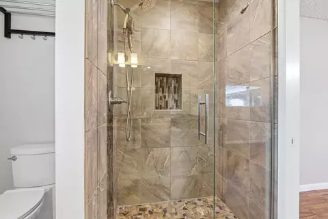 Bath - 1416 Buttonwillow Dr, Modesto, CA 95355 photo 4 of 4
