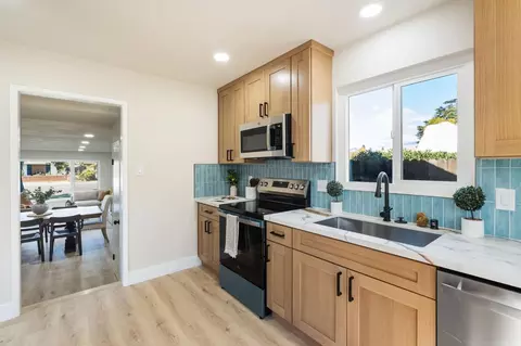 Kitchen - 3540 Eastern Ave, Sacramento, CA 95821 photo 1 of 3