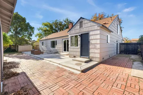 Exterior - 3540 Eastern Ave, Sacramento, CA 95821 photo 4 of 7