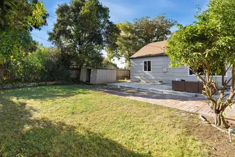 Exterior - 3540 Eastern Ave, Sacramento, CA 95821 photo 6 of 7
