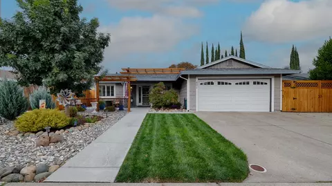 601 Oakborough Ave, Roseville, CA 95747