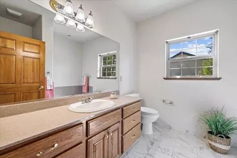 Bath - 4420 Tya Ln, Placerville, CA 95667 photo 4 of 7