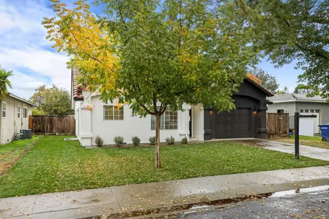 Exterior - 610 Hudson Ln, Modesto, CA 95351 photo 4 of 5