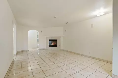 Living - 610 Hudson Ln, Modesto, CA 95351 photo 3 of 7