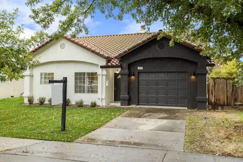 Exterior - 610 Hudson Ln, Modesto, CA 95351 photo 3 of 5