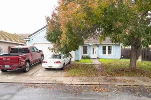 405 Melbourne Dr, Modesto, CA 95357 photo 1
