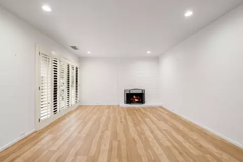 Living - 4713 Olive Oak Way, Carmichael, CA 95608 photo 3 of 9