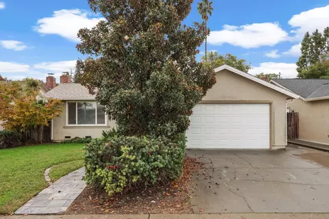 1444 Cardinal St, Lodi, CA 95242 photo 2