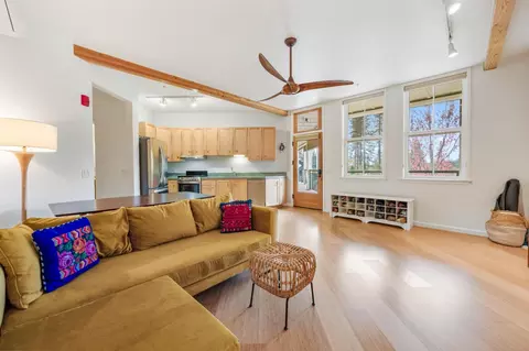 800 Freeman Ln #207, Grass Valley, CA 95949