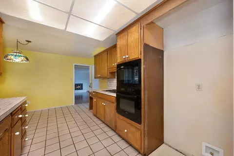 6333 Meadowvista Dr, Carmichael, CA 95608 photo 11