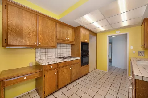6333 Meadowvista Dr, Carmichael, CA 95608 photo 13