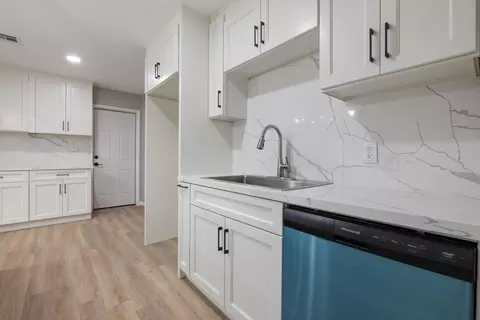 2423 W Swain Rd, Stockton, CA 95207