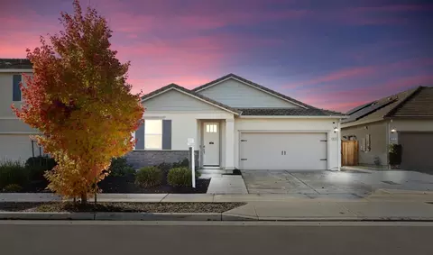 404 Central Pacific St, Lathrop, CA 95330 photo 1