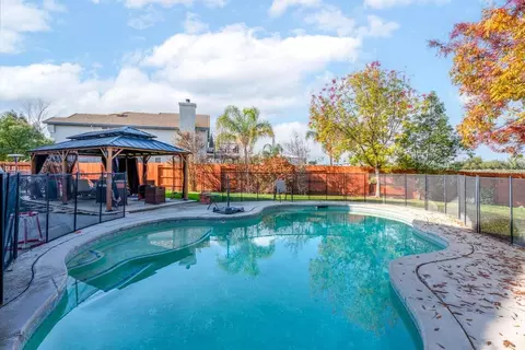 Exterior - 8432 Arrowroot Cir, Antelope, CA 95843 photo 6 of 6