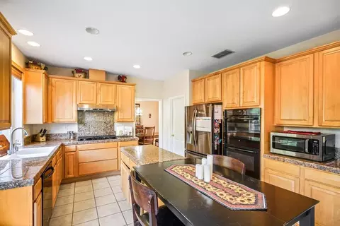 Kitchen - 8432 Arrowroot Cir, Antelope, CA 95843 photo 1 of 5