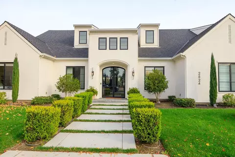 Exterior - 2524 Augusta Pl, Turlock, CA 95382 photo 2 of 8