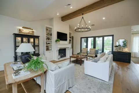 Living - 2524 Augusta Pl, Turlock, CA 95382 photo 2 of 6
