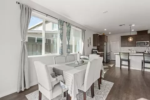 Dining - 912 NE Loon St, Lathrop, CA 95330 photo 1 of 1