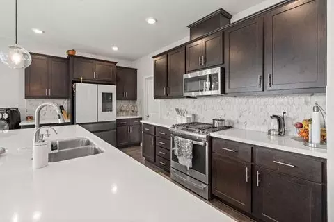 Kitchen - 912 NE Loon St, Lathrop, CA 95330 photo 3 of 3