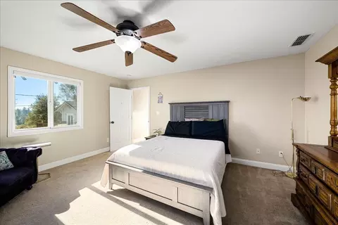 Bedroom - 4371 Luneman Rd, Placerville, CA 95667 photo 4 of 4