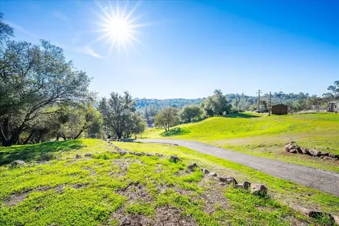Exterior - 4371 Luneman Rd, Placerville, CA 95667 photo 8 of 11